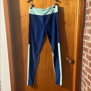 Woman’s Under Armour Blue and Light Green Leggings medium